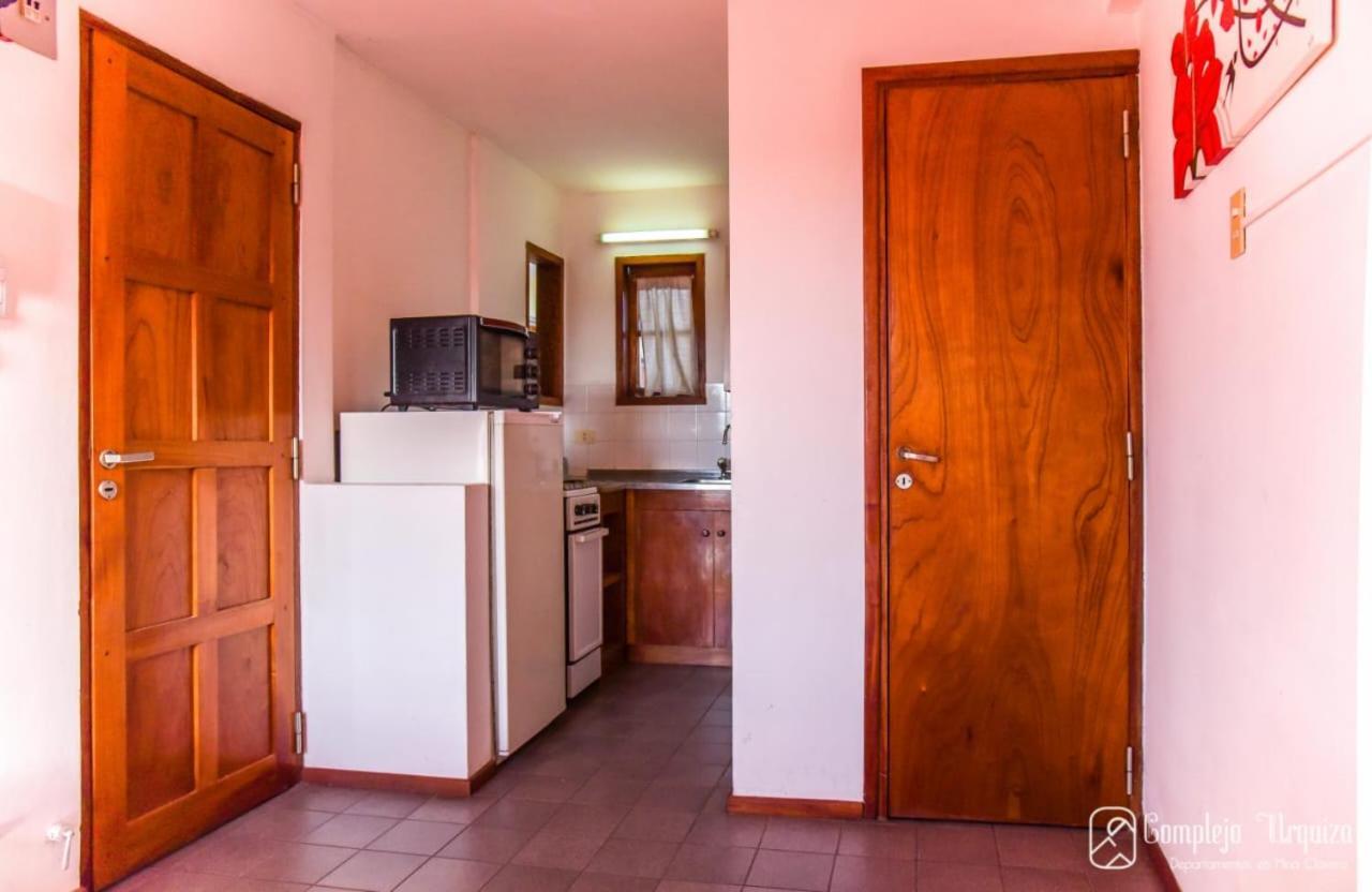 Апартаменти Complejo Urquiza Departamentos Міна-Клаверо Екстер'єр фото