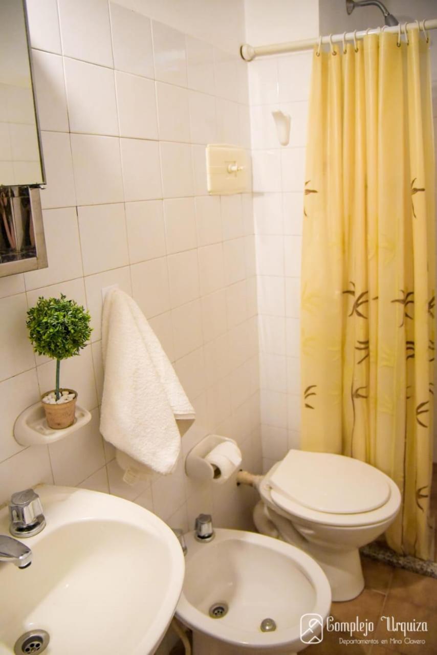 Апартаменти Complejo Urquiza Departamentos Міна-Клаверо Екстер'єр фото